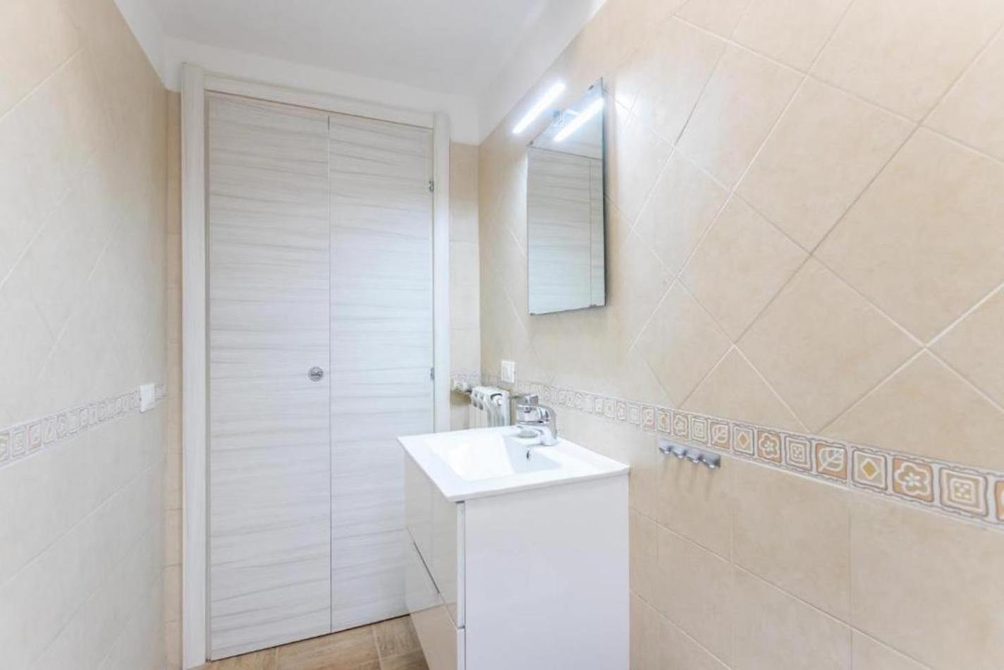Apartment - Trastevere Train Station - Wifi *